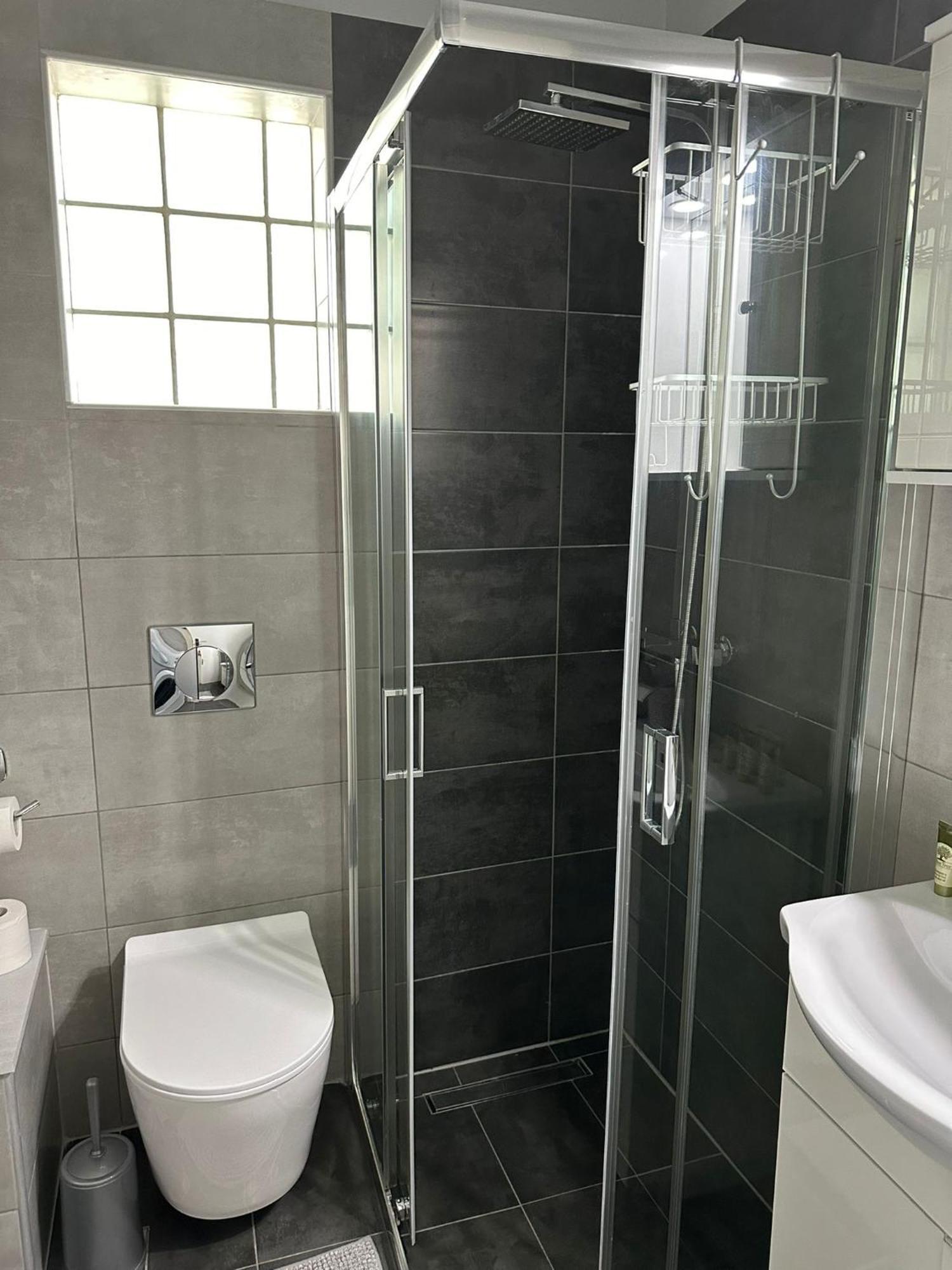 Όμορφο Δυάρι Με Βεράντα.! Apartment Kalamata Bagian luar foto
